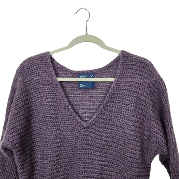 American Eagle Outfitters AEO Purple Wool Blend Mohair V-Neck Sweater Size Small - Picture 3 of 9